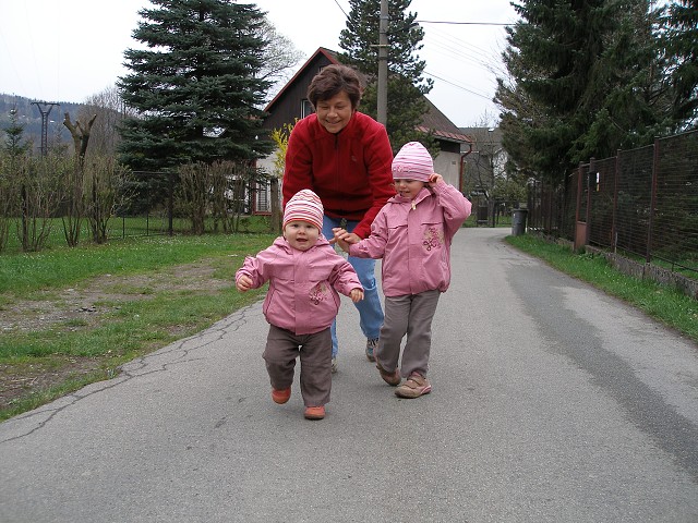 Jako vejce vejci...