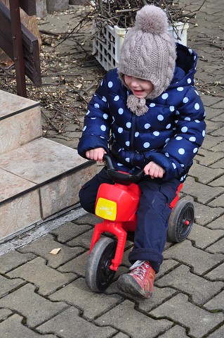 Hned jak se oteplí, vyrážejí motorkáři.